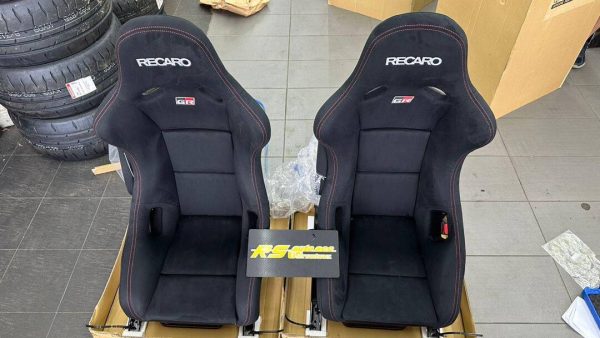 GRMN GR YARIS Recaro Bucket Seat