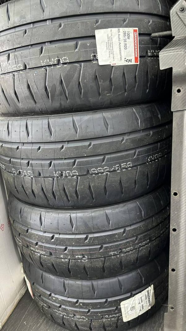 R35 GTR GTR35 Tire Tyre Bridgestone RE71RS 20 inch